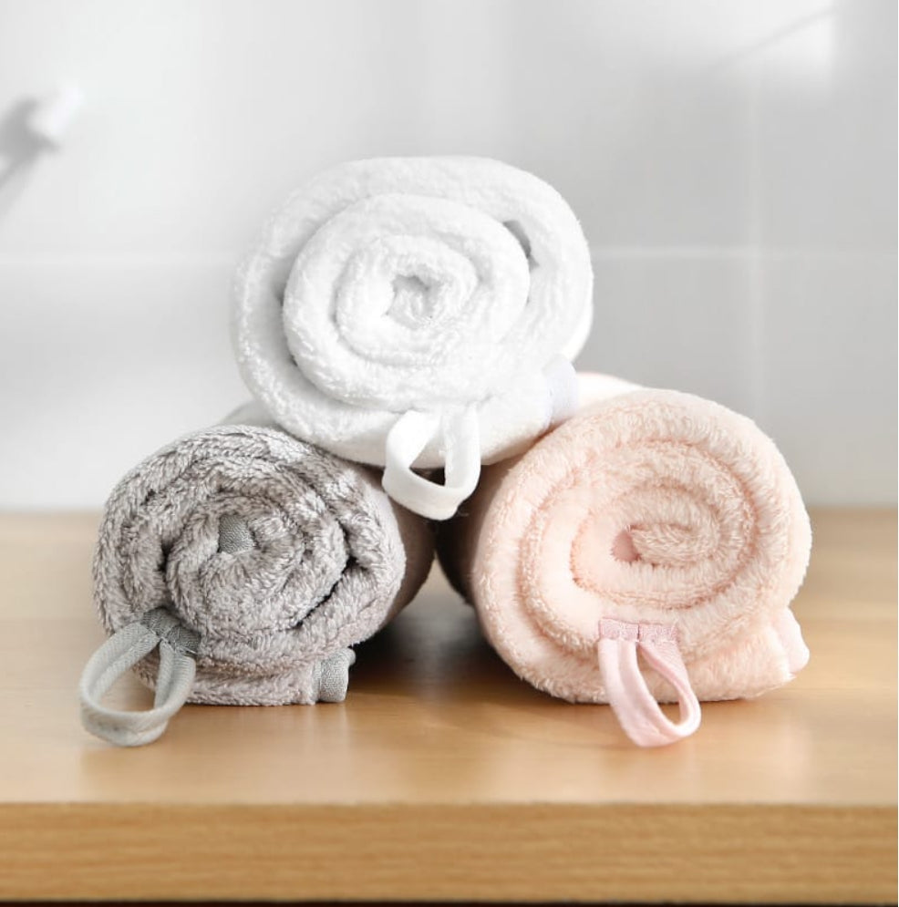 Fasola Hanging Coral Velvet Hand Dry Towels for Kitchen with Hanging Loop Rabbit Pattern Diameter 45cmX2Pack